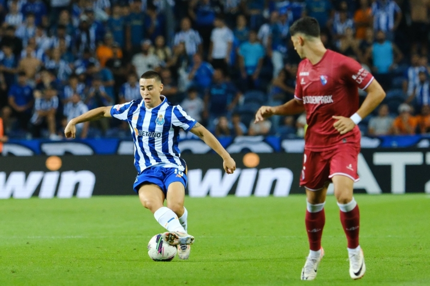 Porto hoàn toàn vượt trội ở trận đấu này